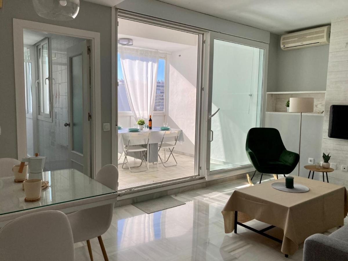 Atico Valdelagrana Playa - Aire Acondicionado Y Piscina Apartman El Puerto de Santa María Kültér fotó