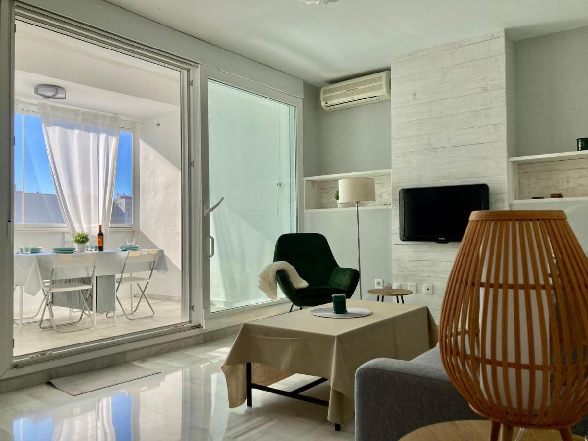Atico Valdelagrana Playa - Aire Acondicionado Y Piscina Apartman El Puerto de Santa María Kültér fotó