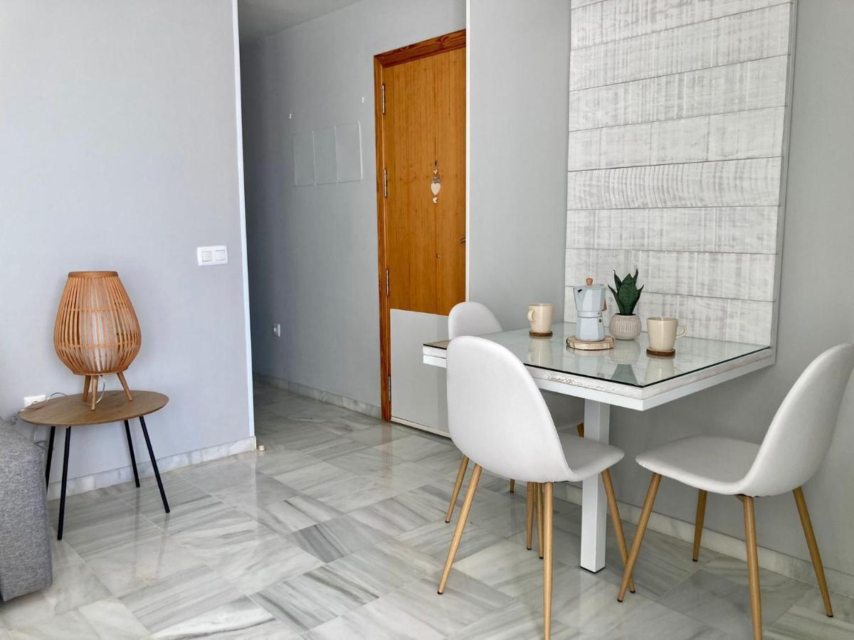 Atico Valdelagrana Playa - Aire Acondicionado Y Piscina Apartman El Puerto de Santa María Kültér fotó