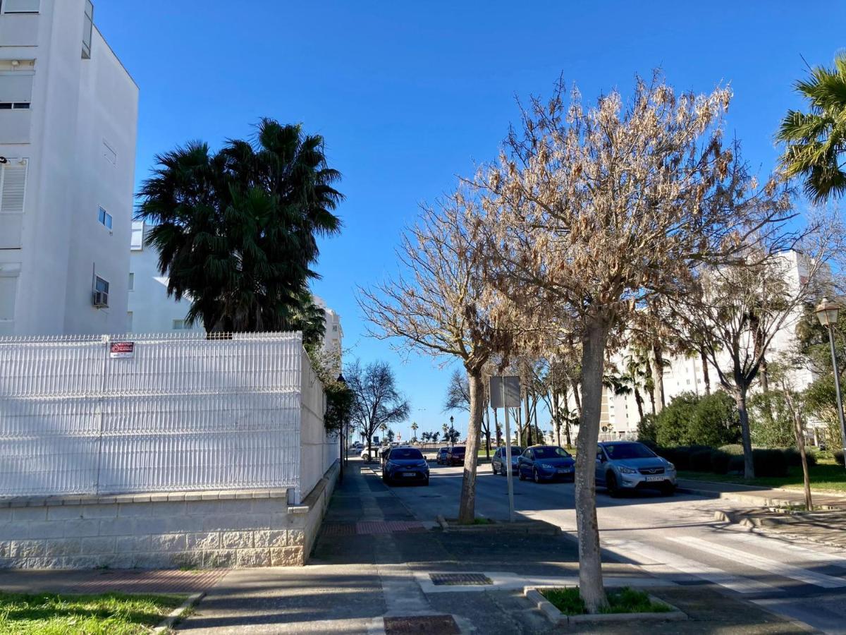 Atico Valdelagrana Playa - Aire Acondicionado Y Piscina Apartman El Puerto de Santa María Kültér fotó